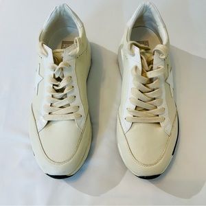 White Raven, Women’s shoes , size 8 , good condition, preowned